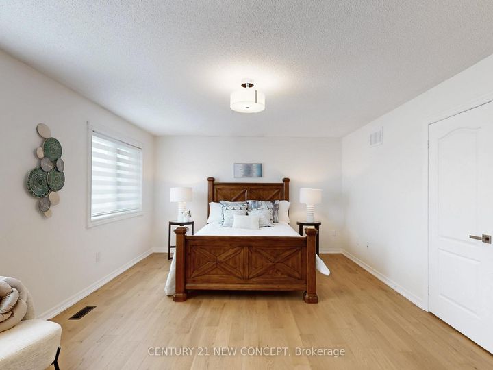 Photo 32 at 2208 Glengrove Crescent, WT West Oak Trails, Oakville