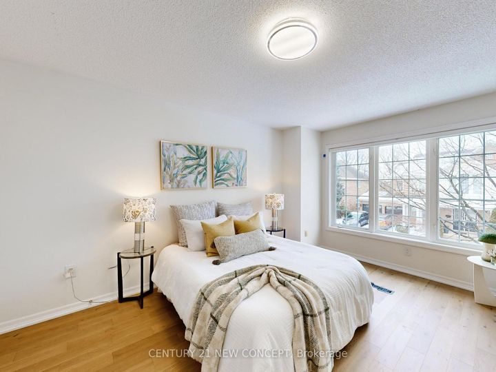 Photo 38 at 2208 Glengrove Crescent, WT West Oak Trails, Oakville