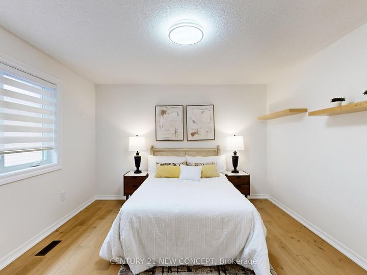 Photo 45 at 2208 Glengrove Crescent, WT West Oak Trails, Oakville