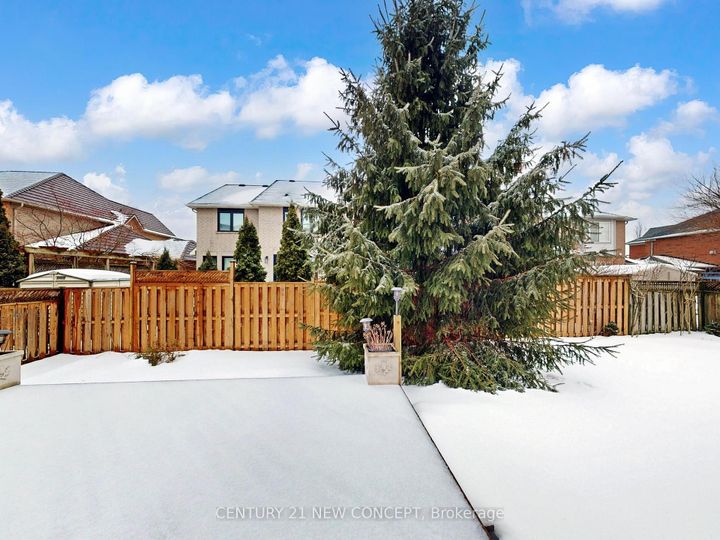 Photo 48 at 2208 Glengrove Crescent, WT West Oak Trails, Oakville