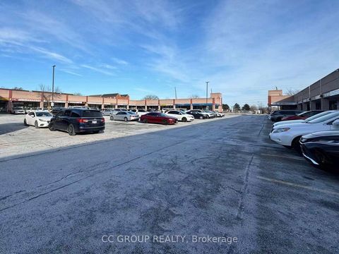 Photo 3 at G27 - 8 Glen Watford Drive, Malvern West, Toronto