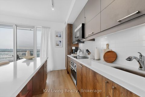 Photo 8 at 1606 - 8119 Birchmount Road, Unionville, Markham