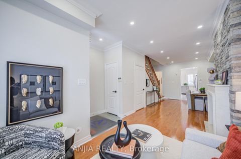 Photo 11 at 2 - 54 Mcbride Lane, Willowdale West, Toronto