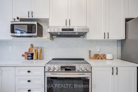 Photo 23 at 2 - 54 Mcbride Lane, Willowdale West, Toronto