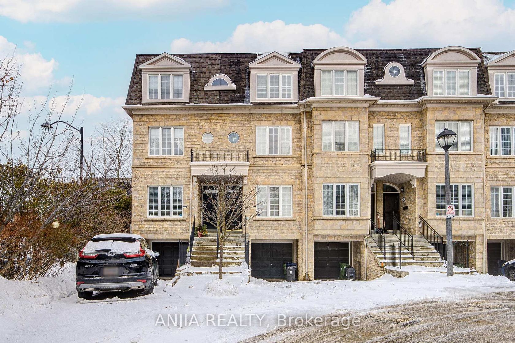2 - 54 Mcbride Lane, Willowdale West, Toronto 