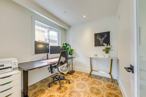 Photo 5 at 7 Ivybridge Drive, West Deane, Toronto