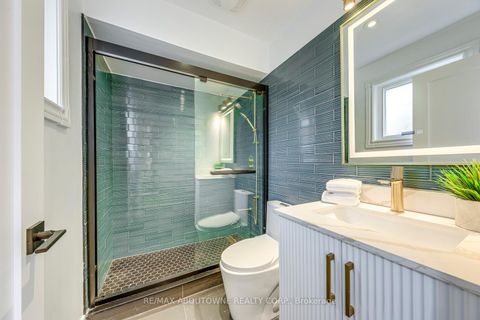 Photo 21 at 7 Ivybridge Drive, West Deane, Toronto