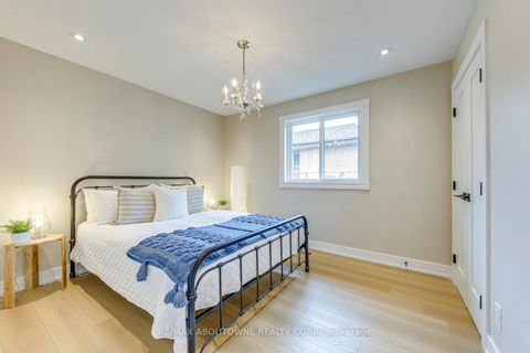 Photo 22 at 7 Ivybridge Drive, West Deane, Toronto