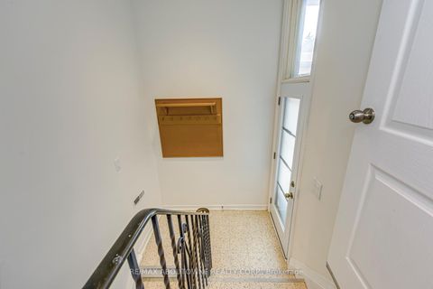 Photo 29 at 7 Ivybridge Drive, West Deane, Toronto