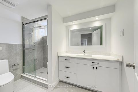 Photo 38 at 7 Ivybridge Drive, West Deane, Toronto