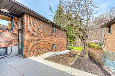 Photo 42 at 7 Ivybridge Drive, West Deane, Toronto