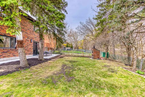 Photo 45 at 7 Ivybridge Drive, West Deane, Toronto