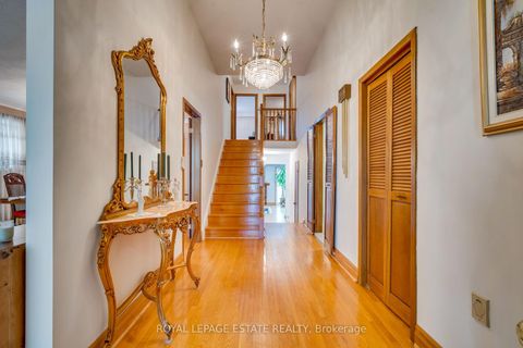 Photo 2 at 17 Altair Avenue, L'Amoreaux, Toronto