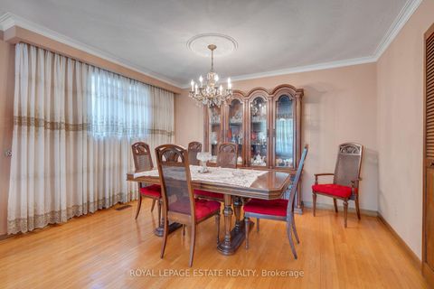 Photo 5 at 17 Altair Avenue, L'Amoreaux, Toronto