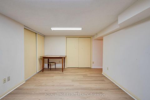 Photo 24 at 17 Altair Avenue, L'Amoreaux, Toronto