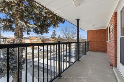 Photo 14 at 117 Harding Avenue, Amesbury, Toronto