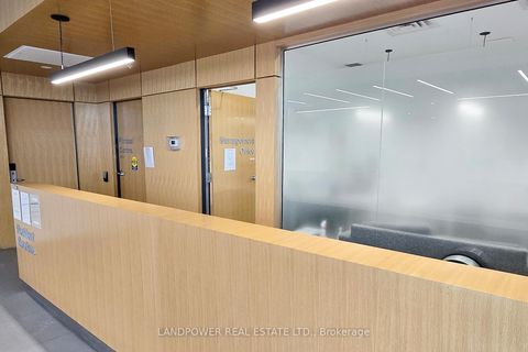 Photo 4 at 313 - 1800 Simcoe Street N, Samac, Oshawa