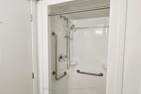 Photo 32 at 313 - 1800 Simcoe Street N, Samac, Oshawa