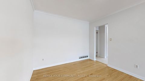 Photo 8 at 7 Brazil Gate, Humber Summit, Toronto