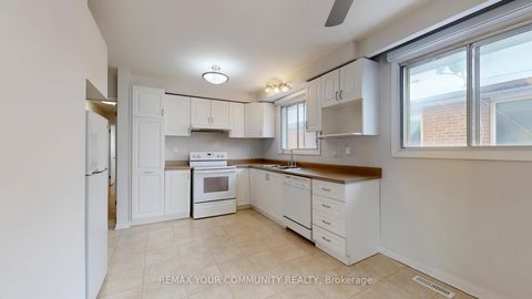 Photo 10 at 7 Brazil Gate, Humber Summit, Toronto