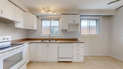 Photo 13 at 7 Brazil Gate, Humber Summit, Toronto