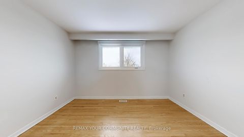 Photo 16 at 7 Brazil Gate, Humber Summit, Toronto