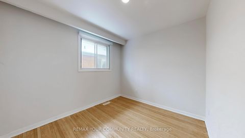 Photo 22 at 7 Brazil Gate, Humber Summit, Toronto