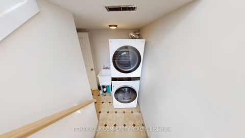 Photo 29 at 7 Brazil Gate, Humber Summit, Toronto