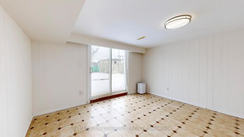 Photo 38 at 7 Brazil Gate, Humber Summit, Toronto