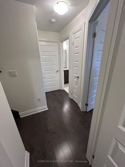 Photo 8 at 9 - 11 Eldora Avenue, Newtonbrook West, Toronto