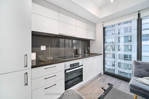 Photo 10 at 2005 - 188 Cumberland Street, Annex, Toronto