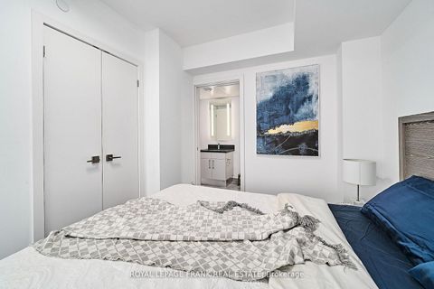 Photo 12 at 2005 - 188 Cumberland Street, Annex, Toronto