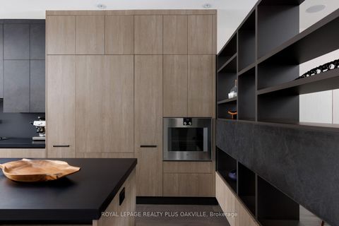 Photo 14 at 367 Manor Road E, Mount Pleasant East, Toronto