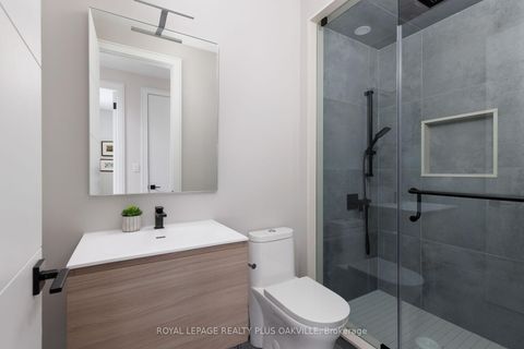 Photo 36 at 367 Manor Road E, Mount Pleasant East, Toronto