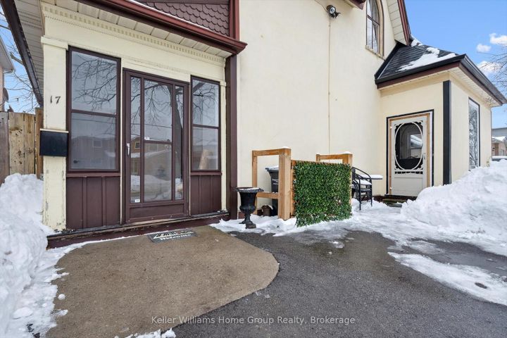 Photo 2 at 17 Archibald Street, Brampton West, Brampton