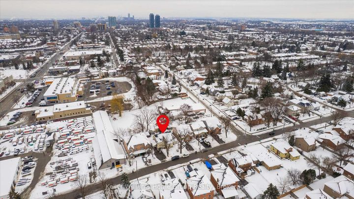 Photo 40 at 17 Archibald Street, Brampton West, Brampton