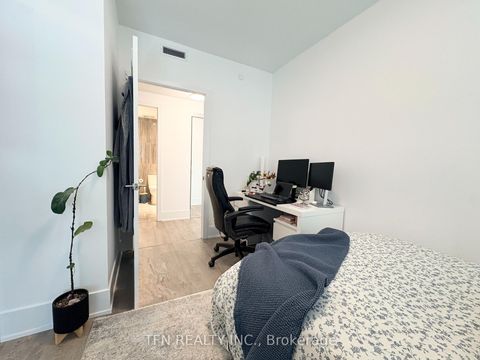 Photo 24 at 1412 - 470 Front Street W, Waterfront Communities C1, Toronto