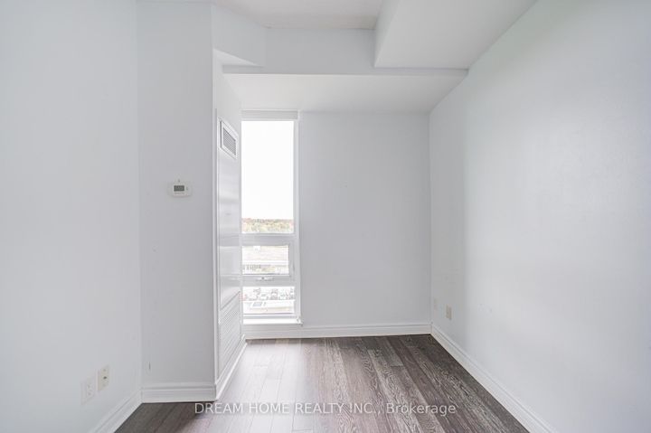 Photo 18 at 721 - 2756 Old Leslie Street, Bayview Village, Toronto