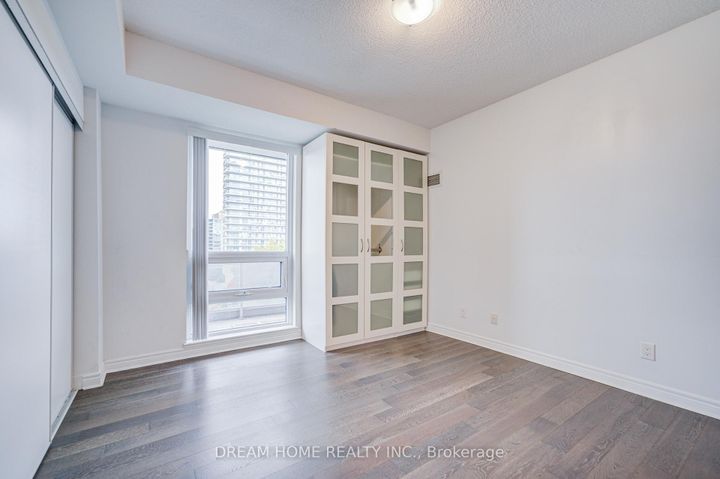 Photo 22 at 721 - 2756 Old Leslie Street, Bayview Village, Toronto