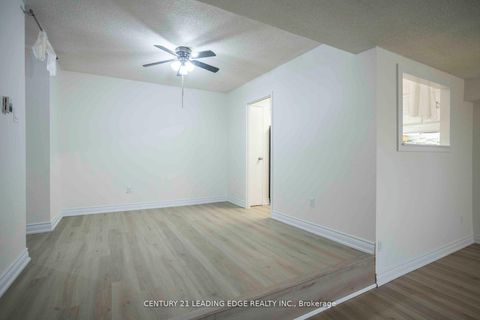 Photo 5 at 1609 - 1338 York Mills Road, Donalda, Toronto