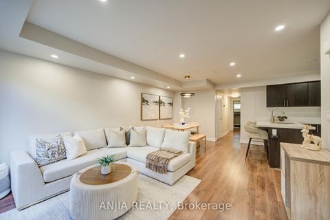 Photo 13 at 1205 - 11 Dunsheath Way, Cornell, Markham