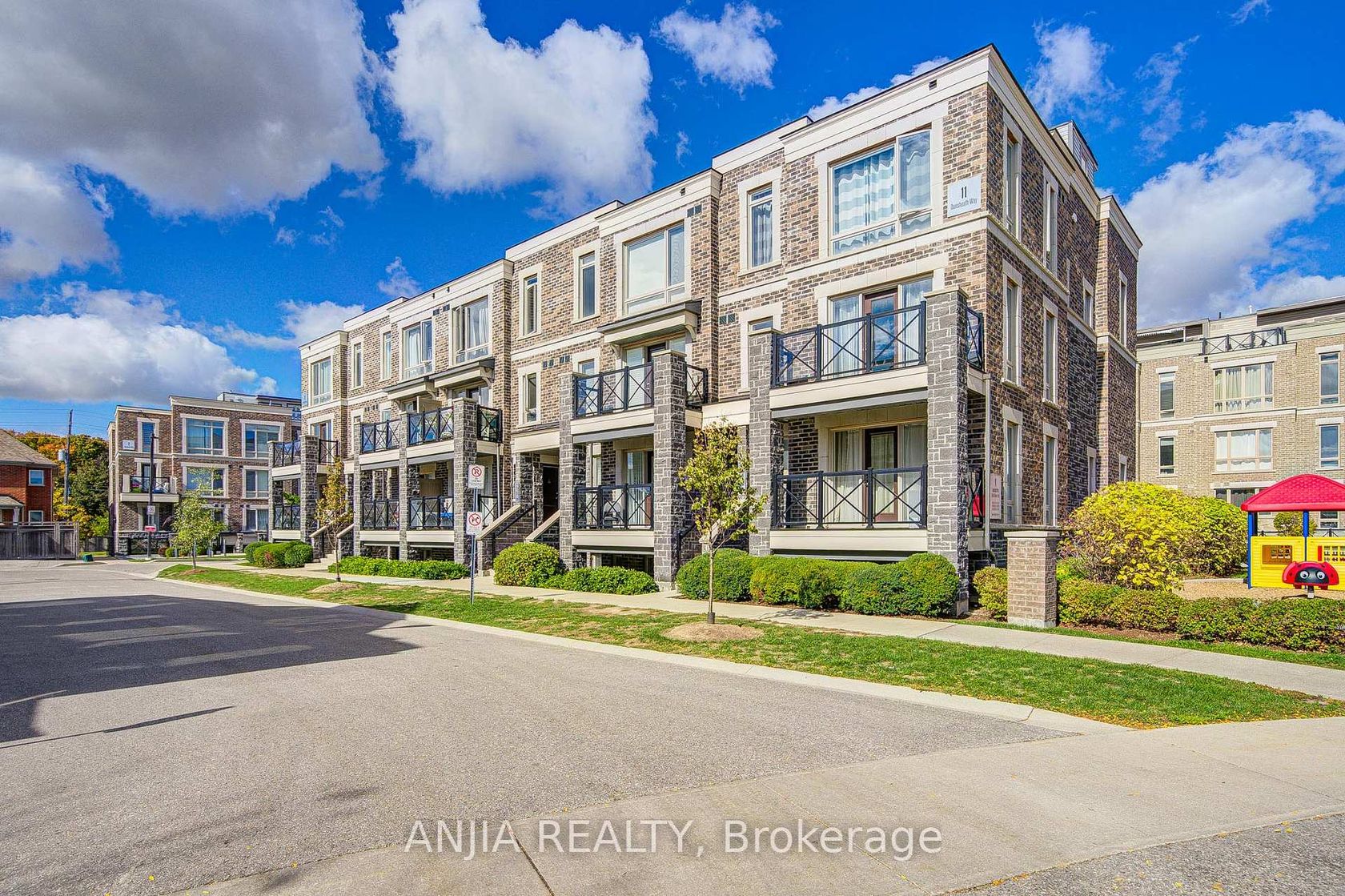 1205 - 11 Dunsheath Way, Cornell, Markham 2