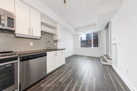Photo 2 at 217 - 525 Adelaide Street W, Waterfront Communities C1, Toronto
