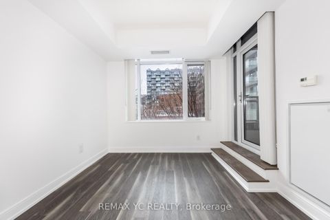 Photo 4 at 217 - 525 Adelaide Street W, Waterfront Communities C1, Toronto