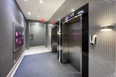 Photo 22 at 217 - 525 Adelaide Street W, Waterfront Communities C1, Toronto