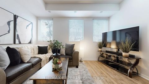 Photo 2 at 59 - 68 Winston Park Boulevard, CFB, Toronto