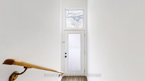 Photo 24 at 59 - 68 Winston Park Boulevard, CFB, Toronto