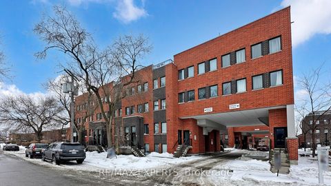 Photo 26 at 59 - 68 Winston Park Boulevard, CFB, Toronto