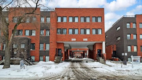 Photo 27 at 59 - 68 Winston Park Boulevard, CFB, Toronto