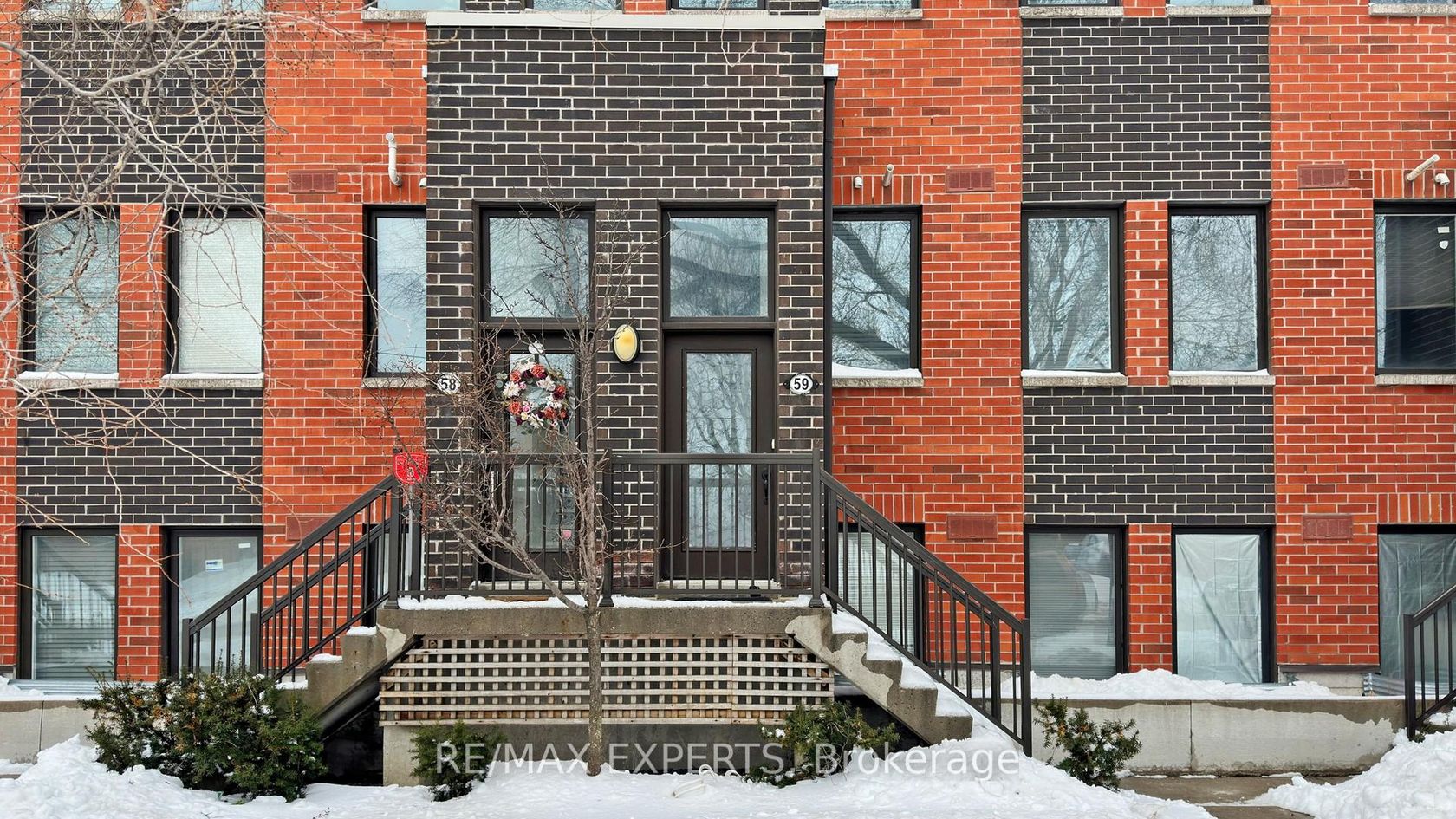 59 - 68 Winston Park Boulevard, CFB, Toronto 